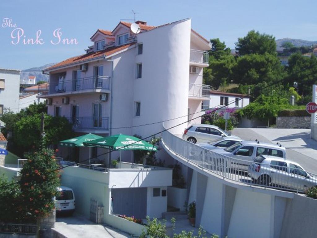 Pink Inn Podstrana Exterior photo